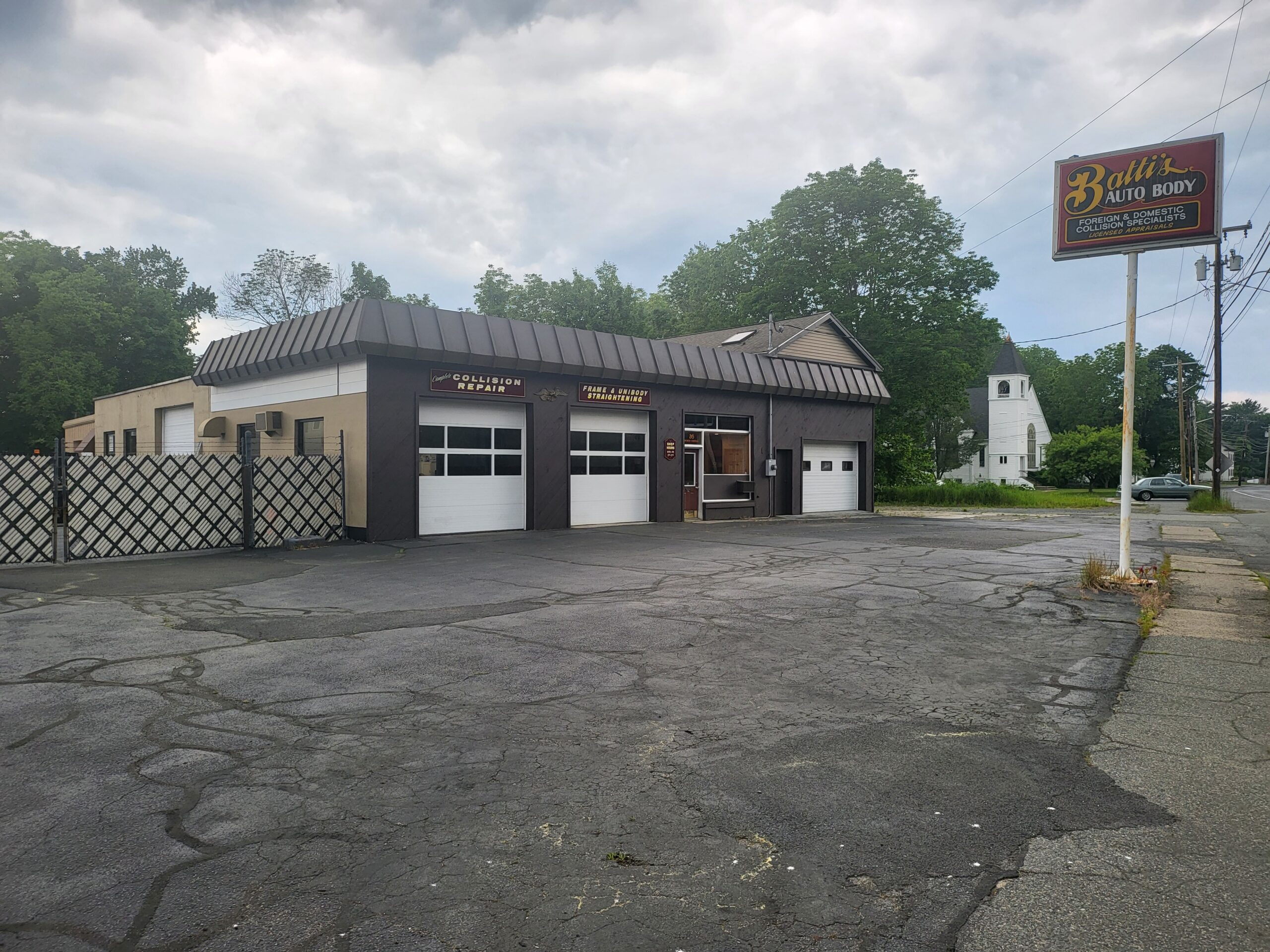 26 N Central St – Batti’s Auto Body Repair Shop, Route 3 South Submarket – Specialty