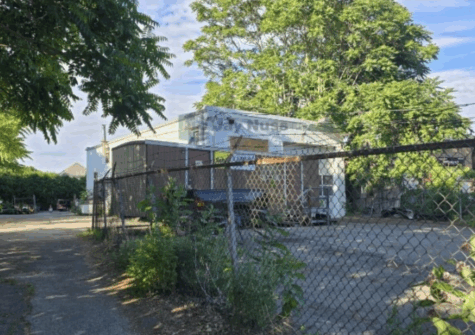 132 East St, Weymouth, MA 02189-2106 – Auto Body Shop